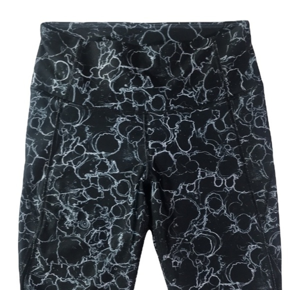 Under Armour Mesh Crop High Rise Leggings - Picture 2 of 7
